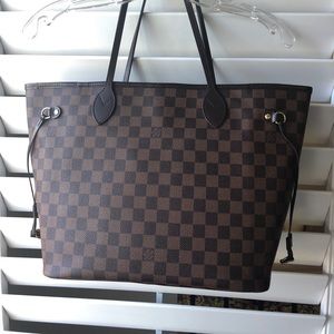 Louis Vuitton Damier MM Neverfull POUCH Included!